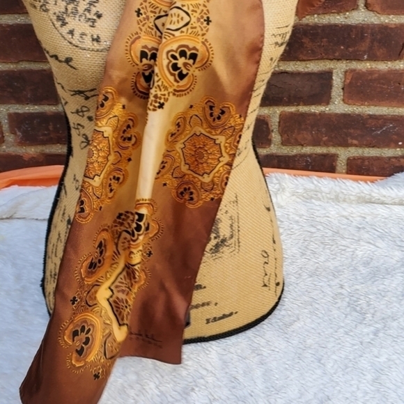 Nicole Miller Golden silk scarf‎ - Picture 2 of 8